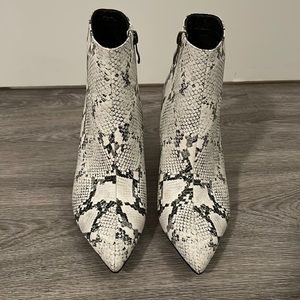 Snakeskin Booties (vegan leather) Size 6